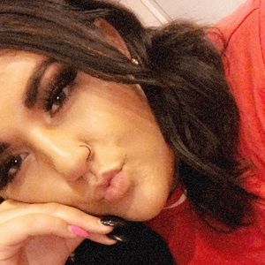 Meet your Posher, Sadee